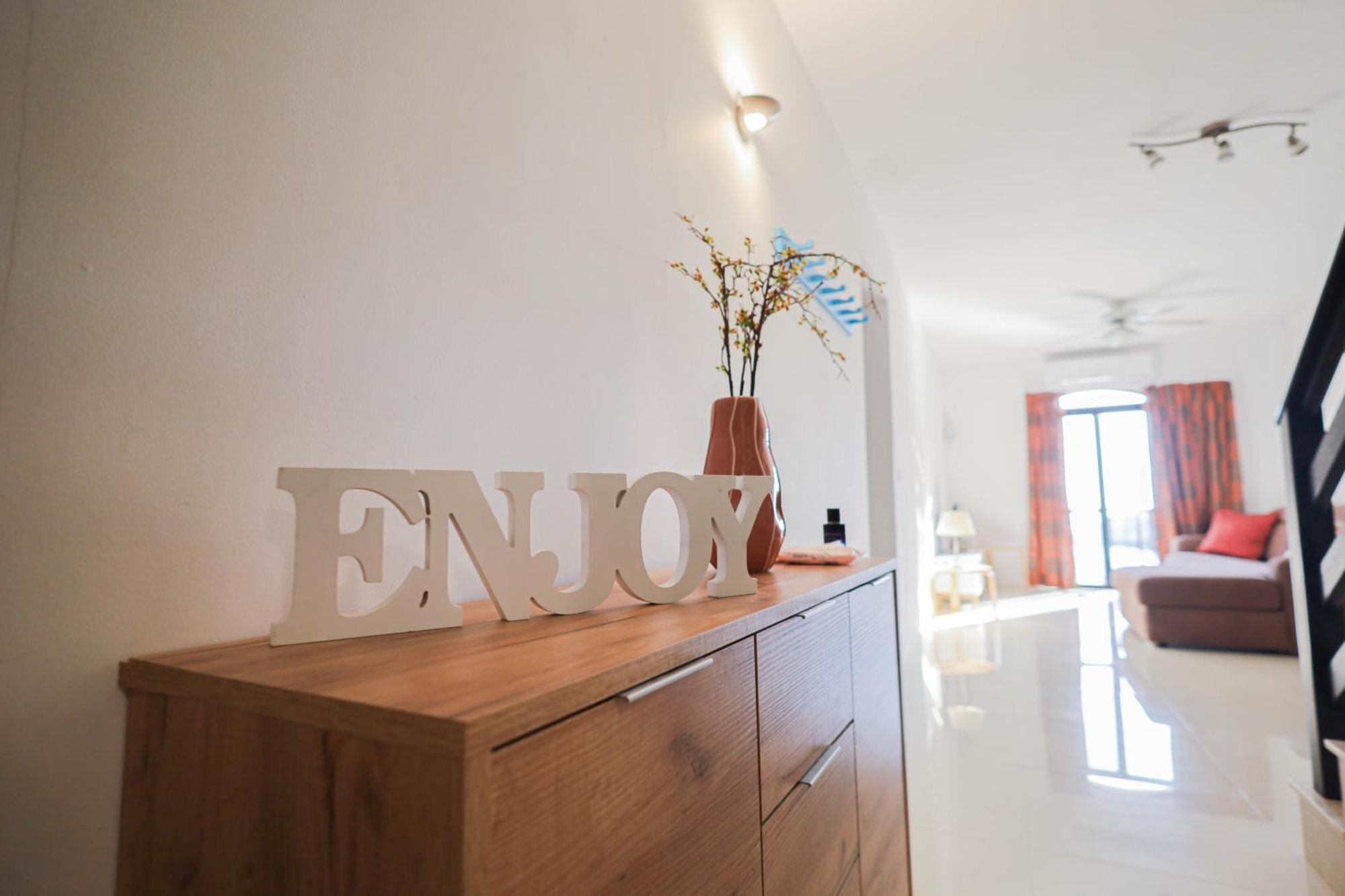Seafront Duplex Penthouse With Terrace Overlooking Xlendi Bay Extérieur photo